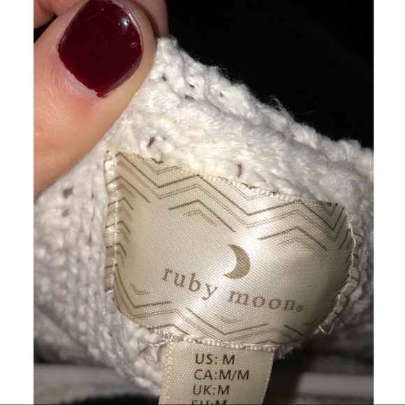 White Sweater - Picture 3 of 3